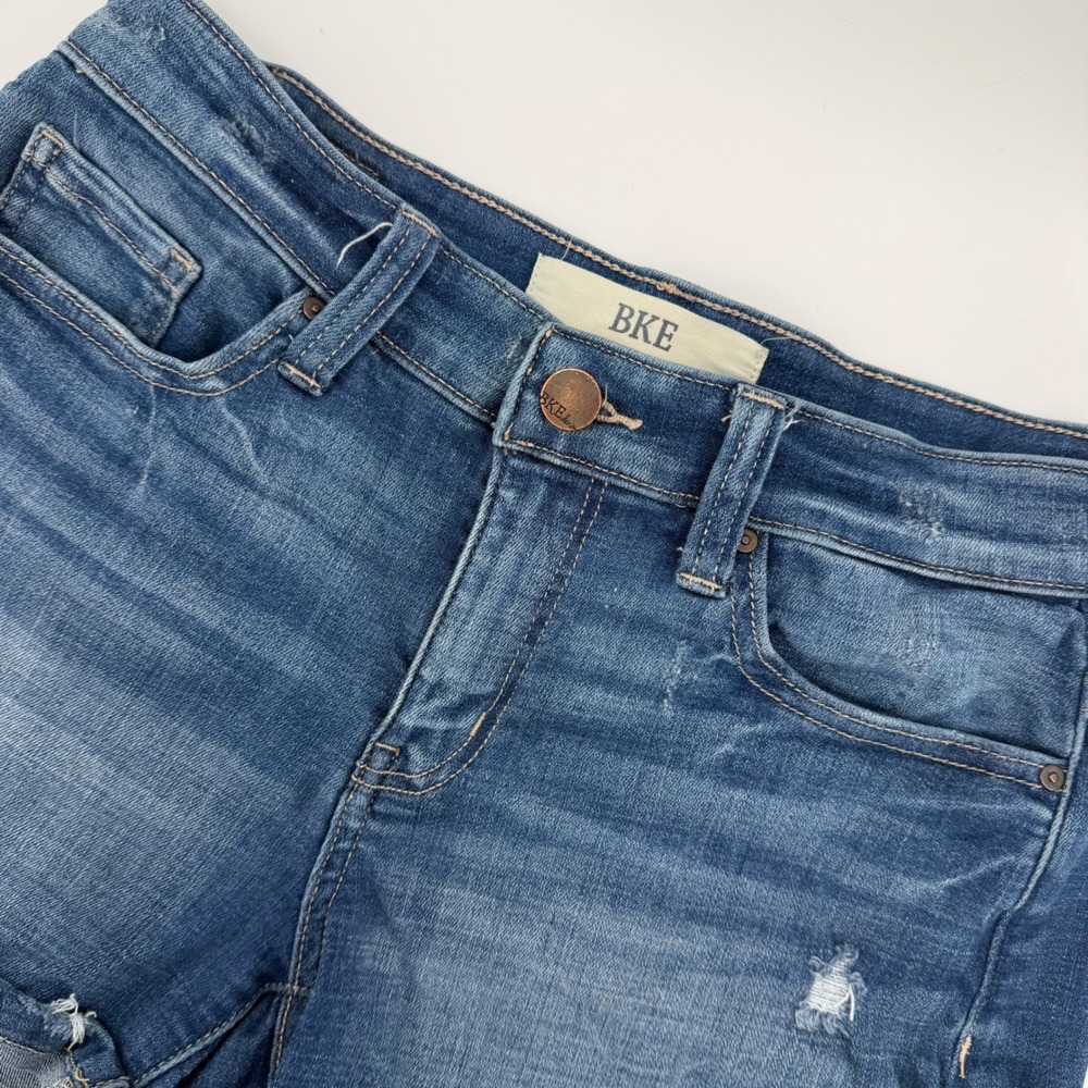 BKE Stella Mid Rise Distressed Denim Shorts Medium Wash Blue Womens Size 26